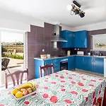 Tulip - Silvercoast Apartments