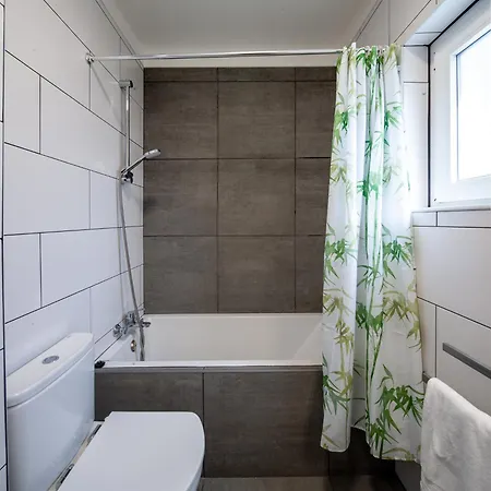 Tulip - Silvercoast Apartments